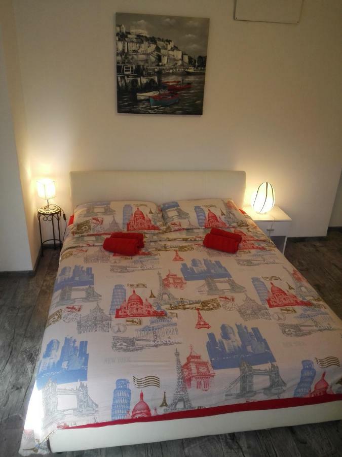 Apartment "M&M" Free Parking ソリン エクステリア 写真